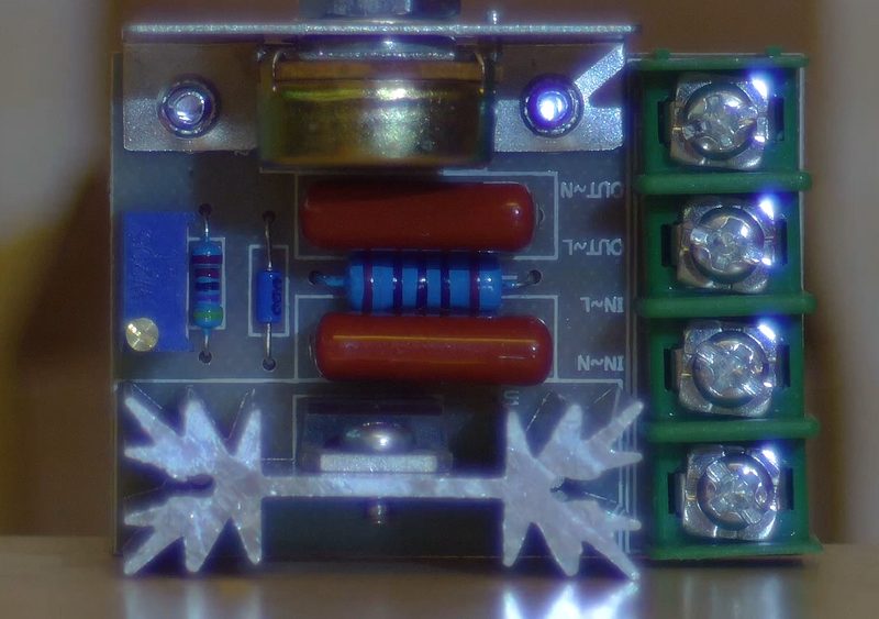 Datei:230VLeistungsregler PCB Top.png